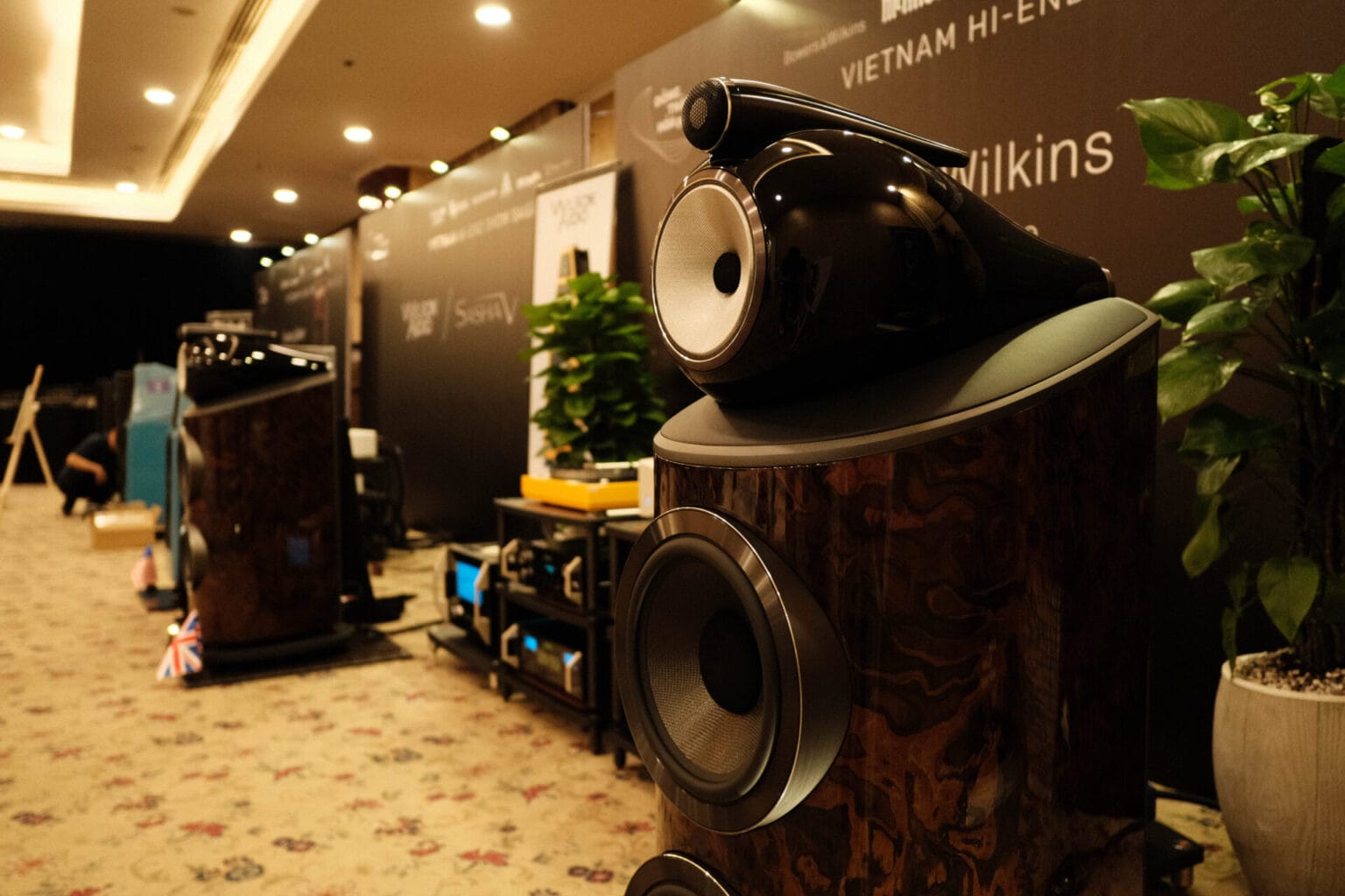 Nguồn gốc về cái tên Signature của Bowers & Wilkins