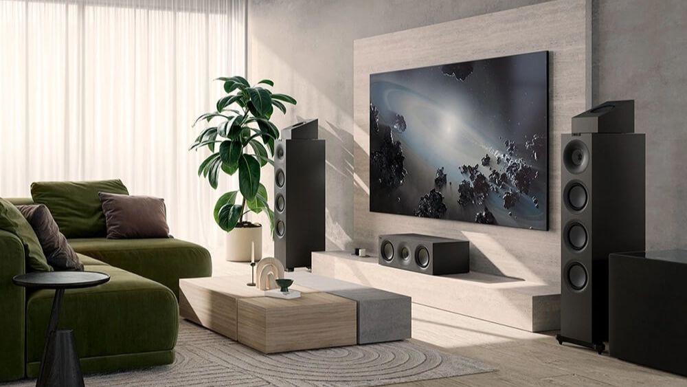 LOA KEF Q8 META