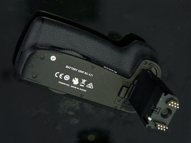Trên tay Canon EOS 6D Mark II tại Việt Nam: nhiều nâng cấp đáng giá