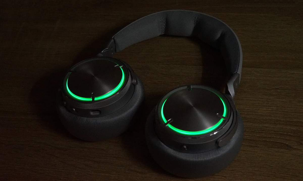 Tai nghe Corsair Virtuoso Max Wireless