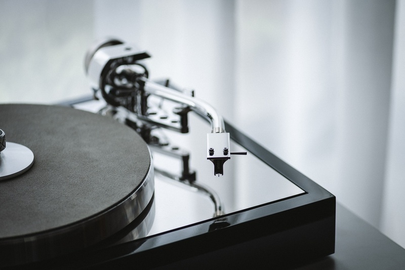 The Classic Reference: Khi Pro-Ject thiết lập tiêu chuẩn mới cho mâm đĩa than cao cấp