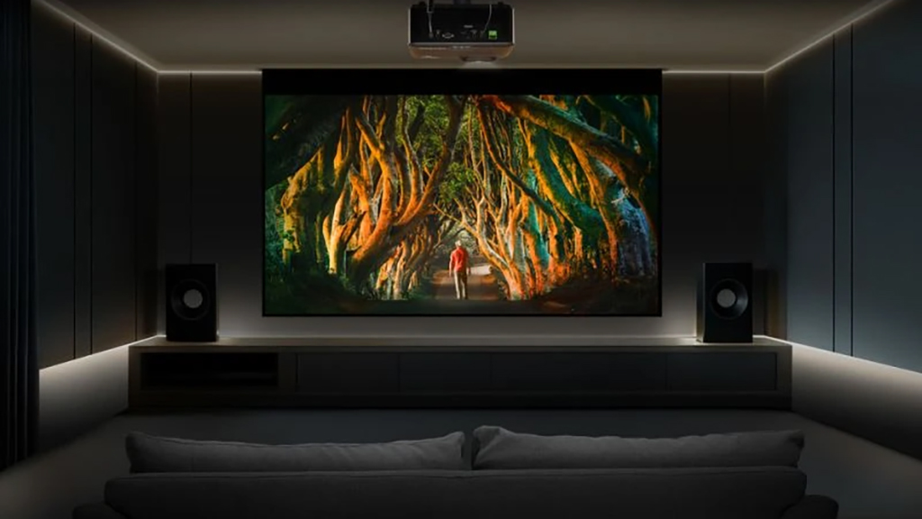 Máy chiếu ViewSonic LX700-4K RGB trình làng với tốc độ làm mới 240Hz cho game thủ